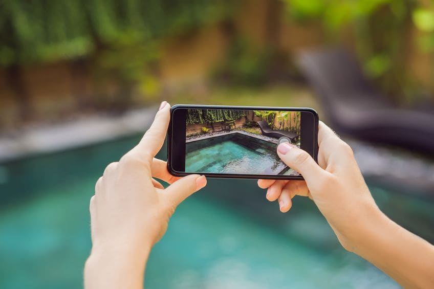 Keeping You in the Loop with our Swimming Pool Service in Murrieta