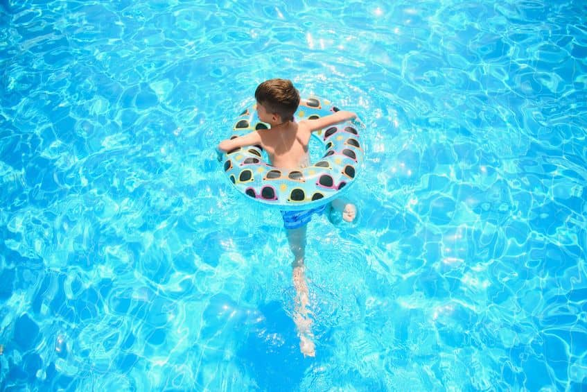 Green Pool? Pool Service in Lake Elsinore that Can Get You in the Clear Again